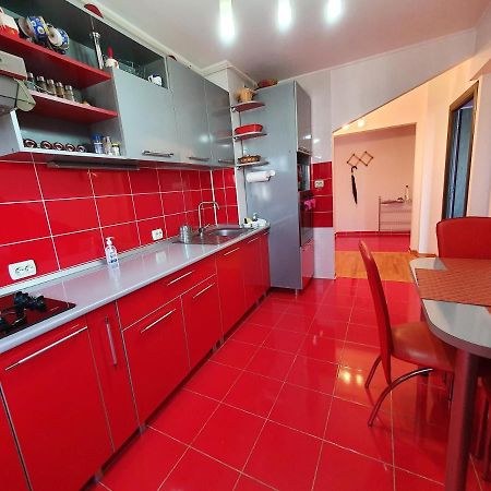 פלוייסטי Crema Apartaments מראה חיצוני תמונה