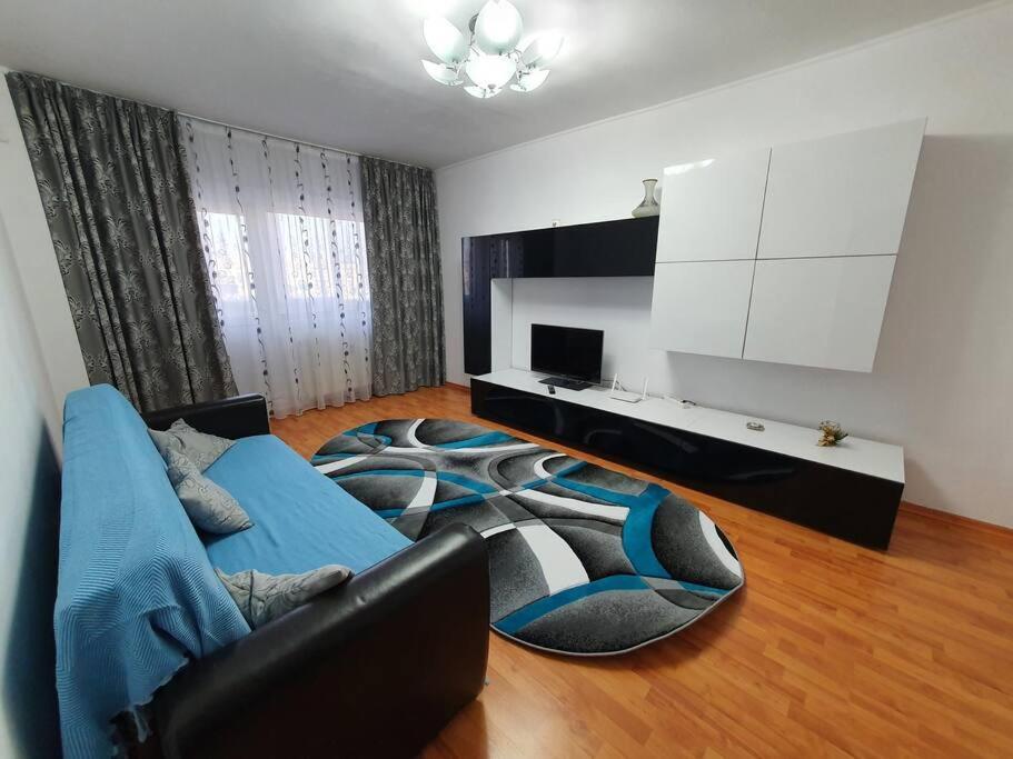 פלוייסטי Crema Apartaments מראה חיצוני תמונה