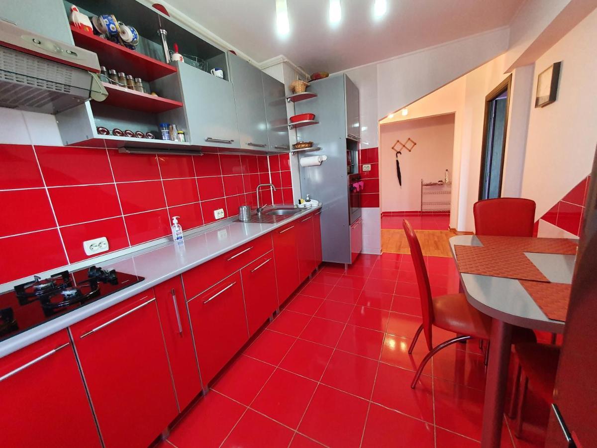 פלוייסטי Crema Apartaments מראה חיצוני תמונה
